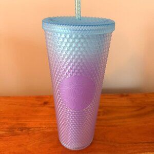 Venti Starbucks tumbler